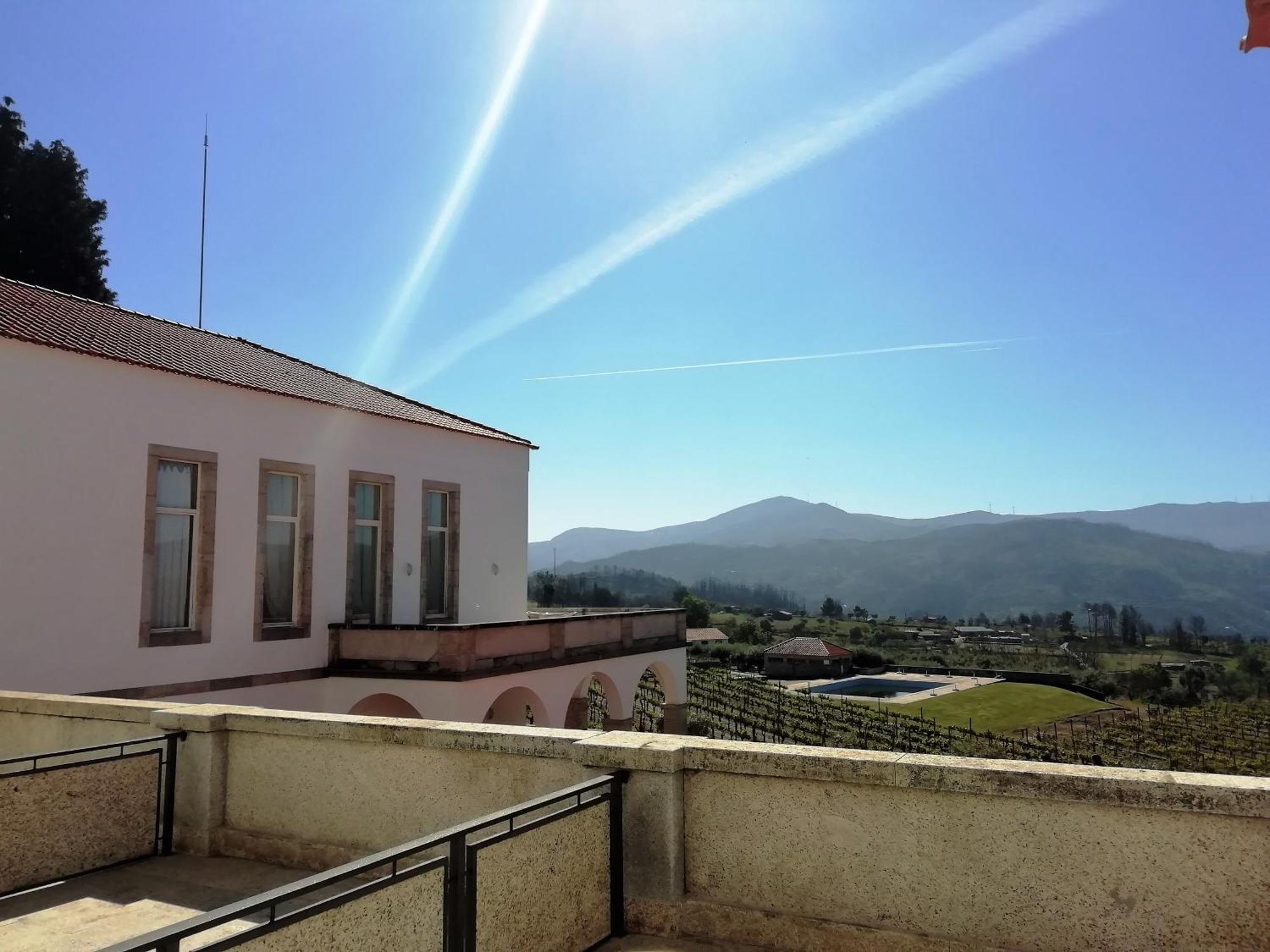 Flag Hotel Convento Do Desagravo Oliveira do Hospital Exterior photo